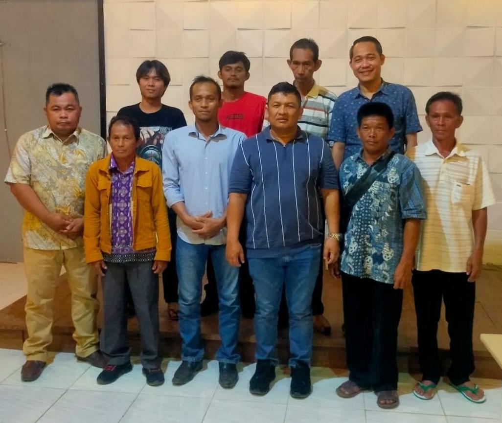 Anggota Badan Sosialisasi MPR RI ini bertemu dengan sejumlah perwakilan Kepala Desa