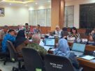 Badan Pembentukan Peraturan Daerah (Bapemperda) DPRD Kota Bekasi saat melakukan pembahasan dua Rancangan Peraturan Daerah (Ranperda) strategis.