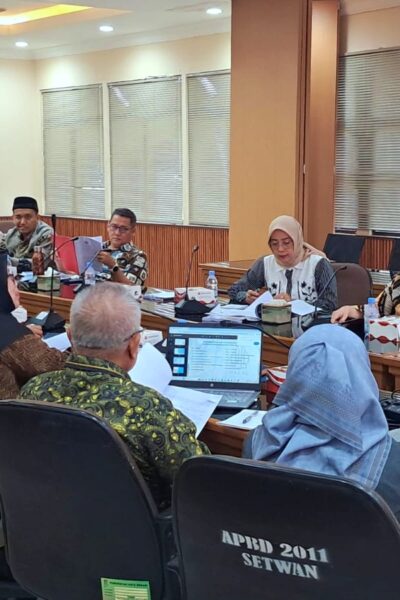 Badan Pembentukan Peraturan Daerah (Bapemperda) DPRD Kota Bekasi saat melakukan pembahasan dua Rancangan Peraturan Daerah (Ranperda) strategis.
