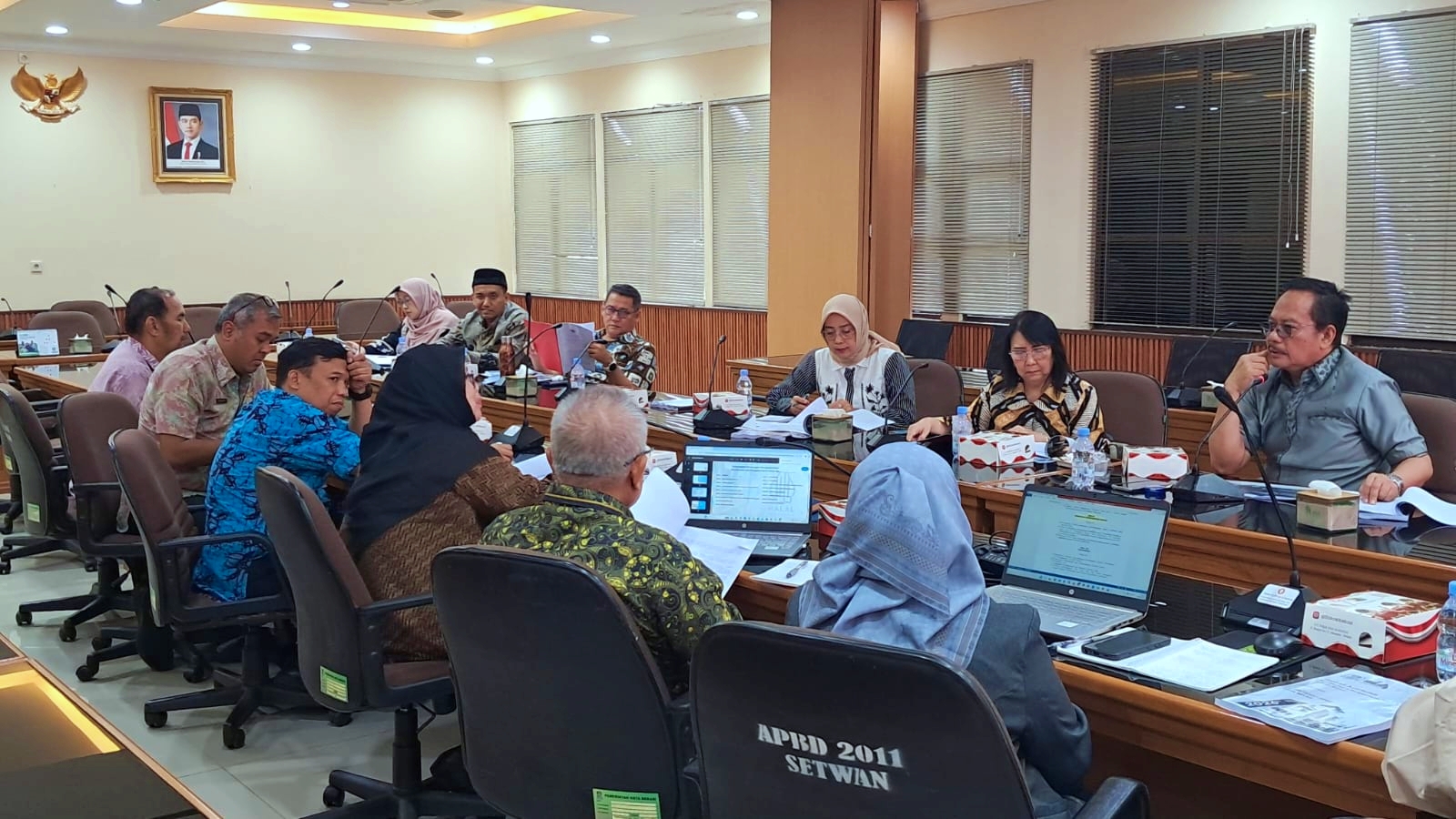 Badan Pembentukan Peraturan Daerah (Bapemperda) DPRD Kota Bekasi saat melakukan pembahasan dua Rancangan Peraturan Daerah (Ranperda) strategis.