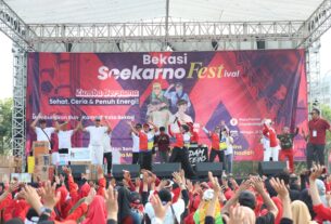Keseruan Soekarno Festival 2026 Kota Bekasi yang menampilkan produk UMKM lokal.