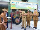 Wali Kota Bekasi Tri Adhianto membuka MPLS Ramah di SMPN 12 Kota Bekasi bersama siswa baru.